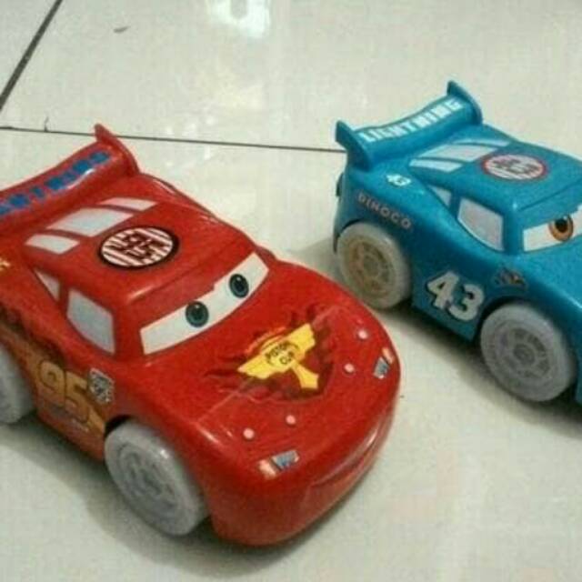Mainan Mobil Cars Lampu Dan Music