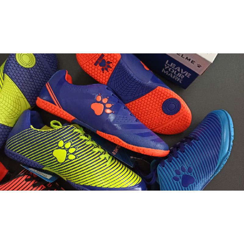 sepatu futsal kelme original