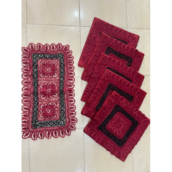 Seset sarung bantal dan taplak sulam usus