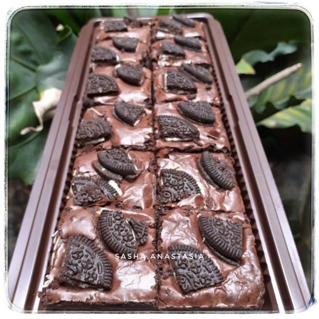 

sasha's Oreo Brownies