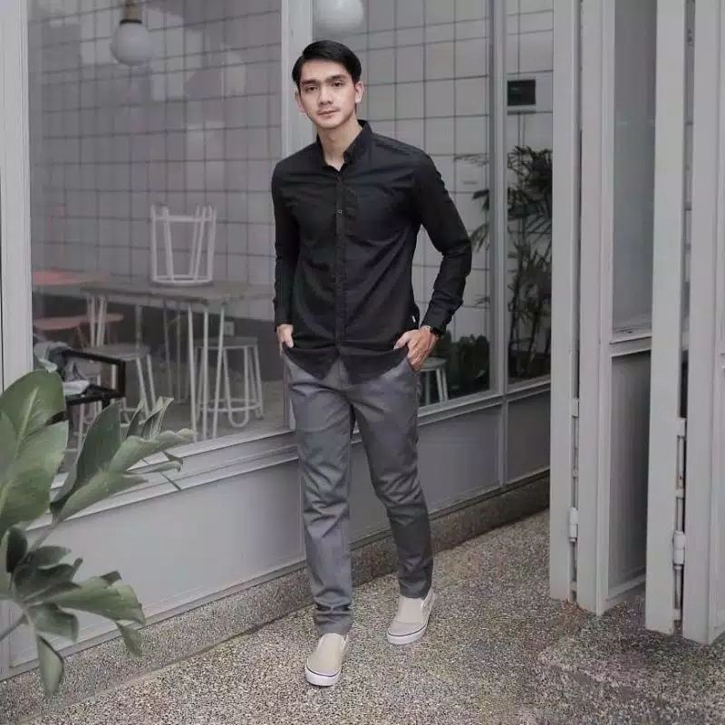 Kemeja Cowok polos lengan panjang slimfit hem pria kantor hitam navy putih maron army