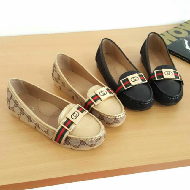 Sepatu Gucci