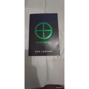 Buku bekas original thrift buku - Dee Lestari Supernova Partikel