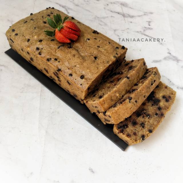 

BANANA CAKE