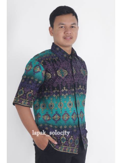 Kemeja batik masa kini