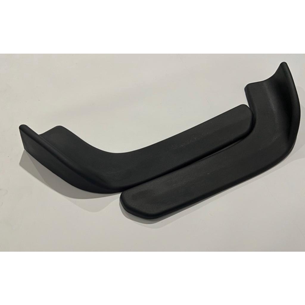 Winglet Bumper Depan Mobil Universal Hitam