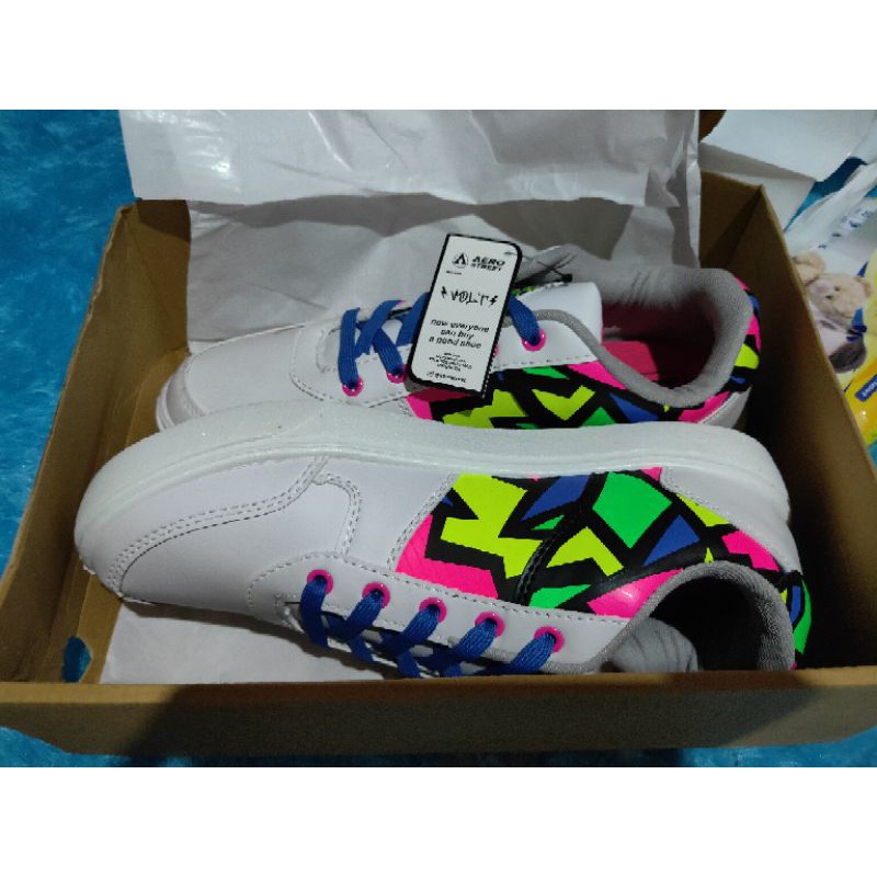 

AEROSTREET WHITE UKURAN 42