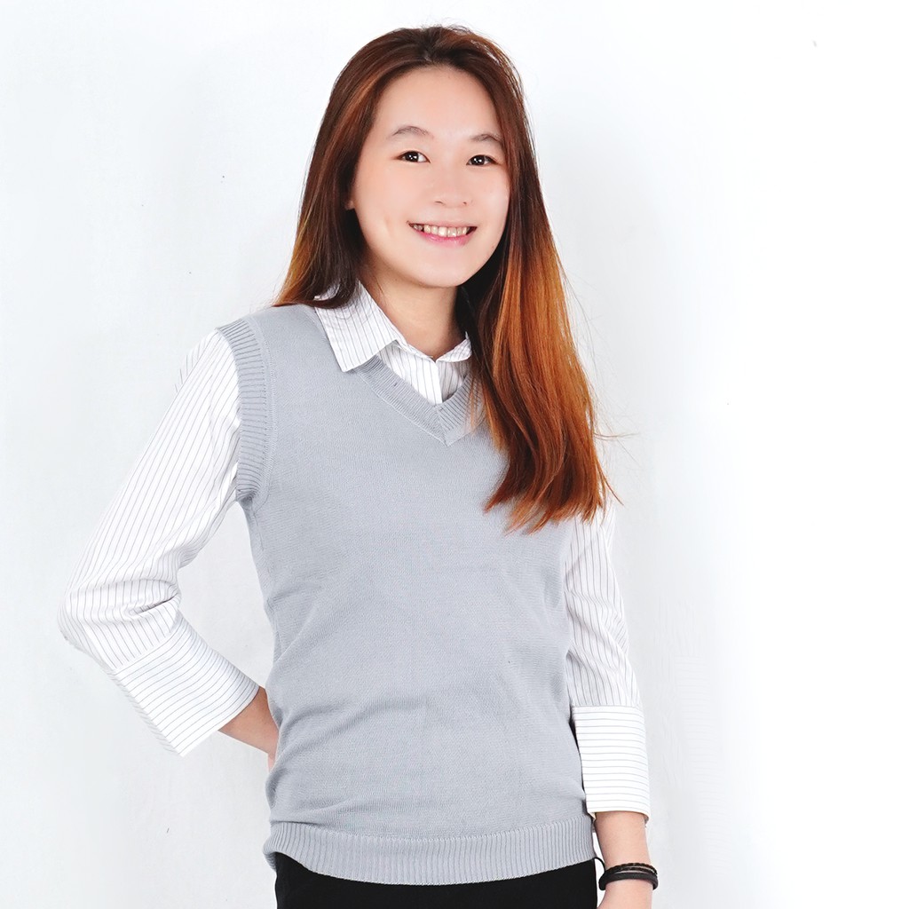 RaFara Rompi rajut wanita model polos V Neck Knit Vest RaFara Rompi rajut wanita model polos V Neck Knit Vest