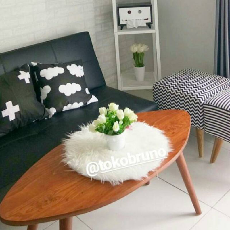 Alas Bulu Putih - Bundar 45cm - Karpet Bulu Korea - Taplak Meja Bulu - Alas Foto