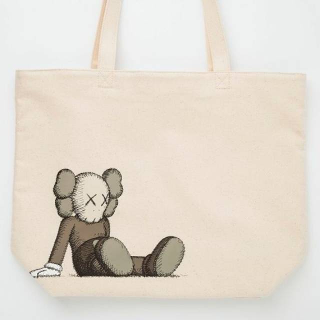 Uniqlo x Kaws Totebag