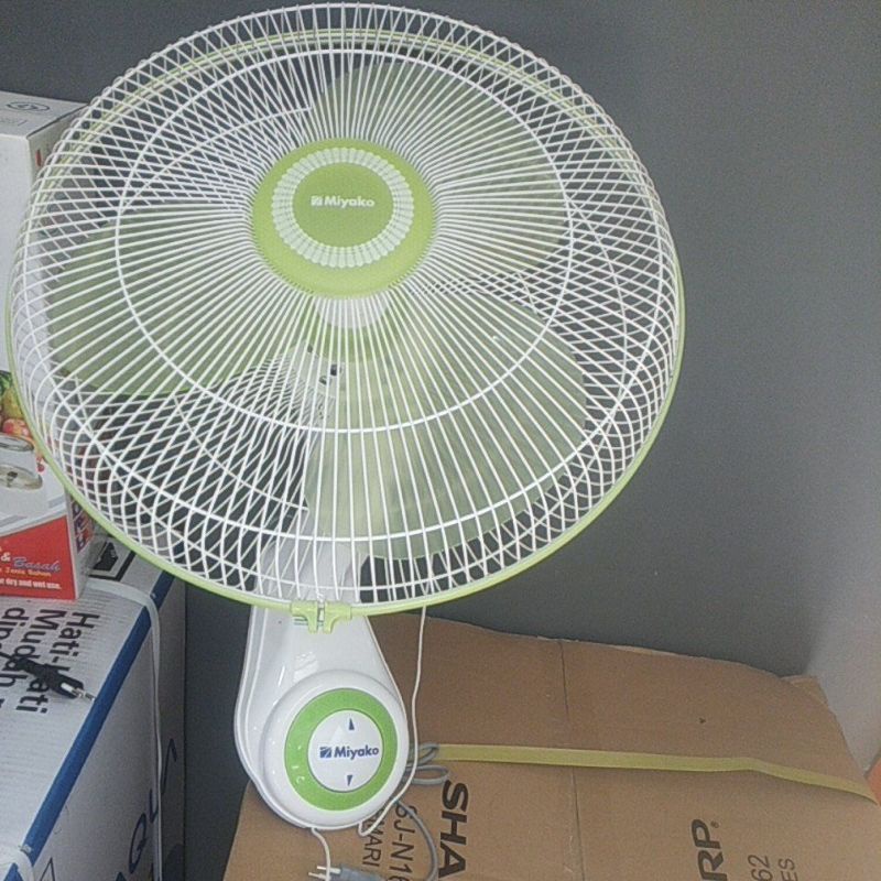 kipas angin Miyako dinding 16inch