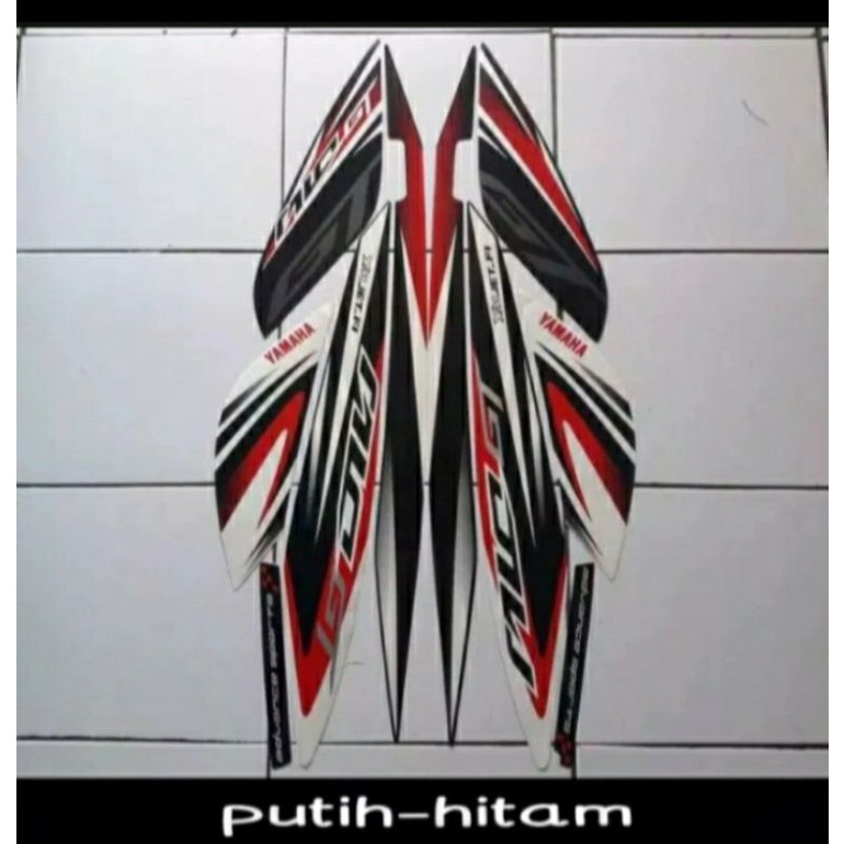 MIO GT TAHUN 2014 2015 WARNA PUTIH HITAM STANDAR STIKER STRIPING LIS BODY BODI