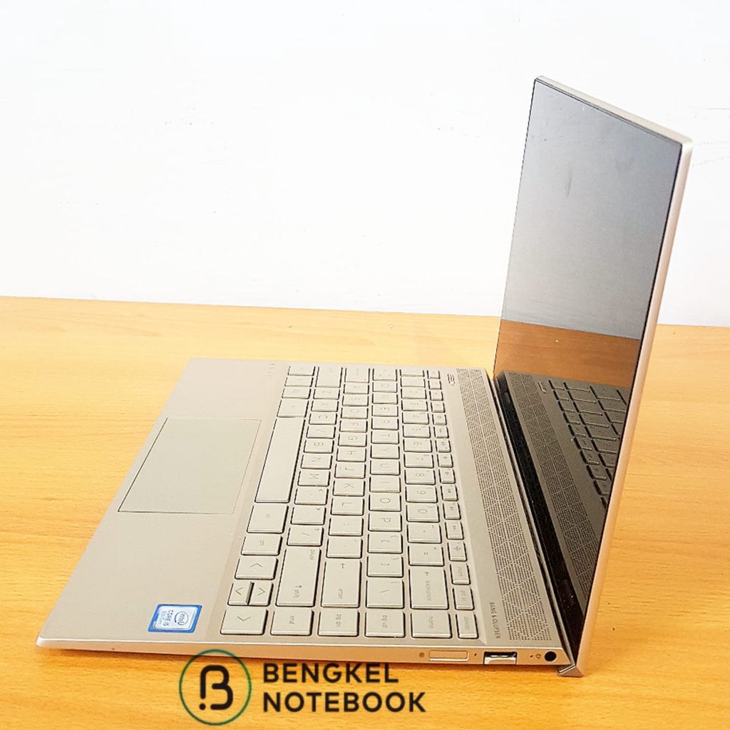 Laptop HP Envy 13-AH 13-Ah0051mw Intel(R)Core(TM)i5-8250U Cpu@1.60Ghz 1.80Ghz Ram 8Gb SSD 256Gb