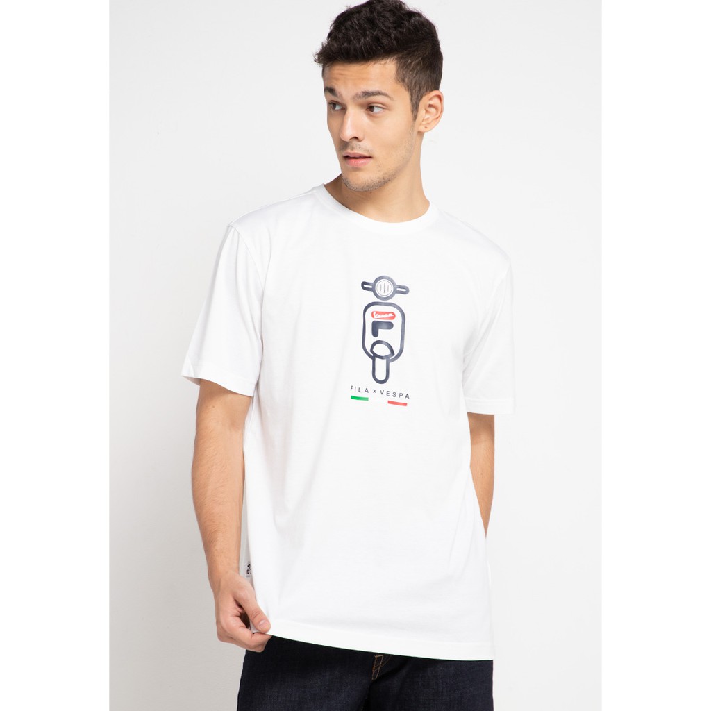 FILA X VESPA Baju Kaos Ritter Olahraga Pria White FILA X VESPA Baju Kaos Ritter Olahraga Pria White