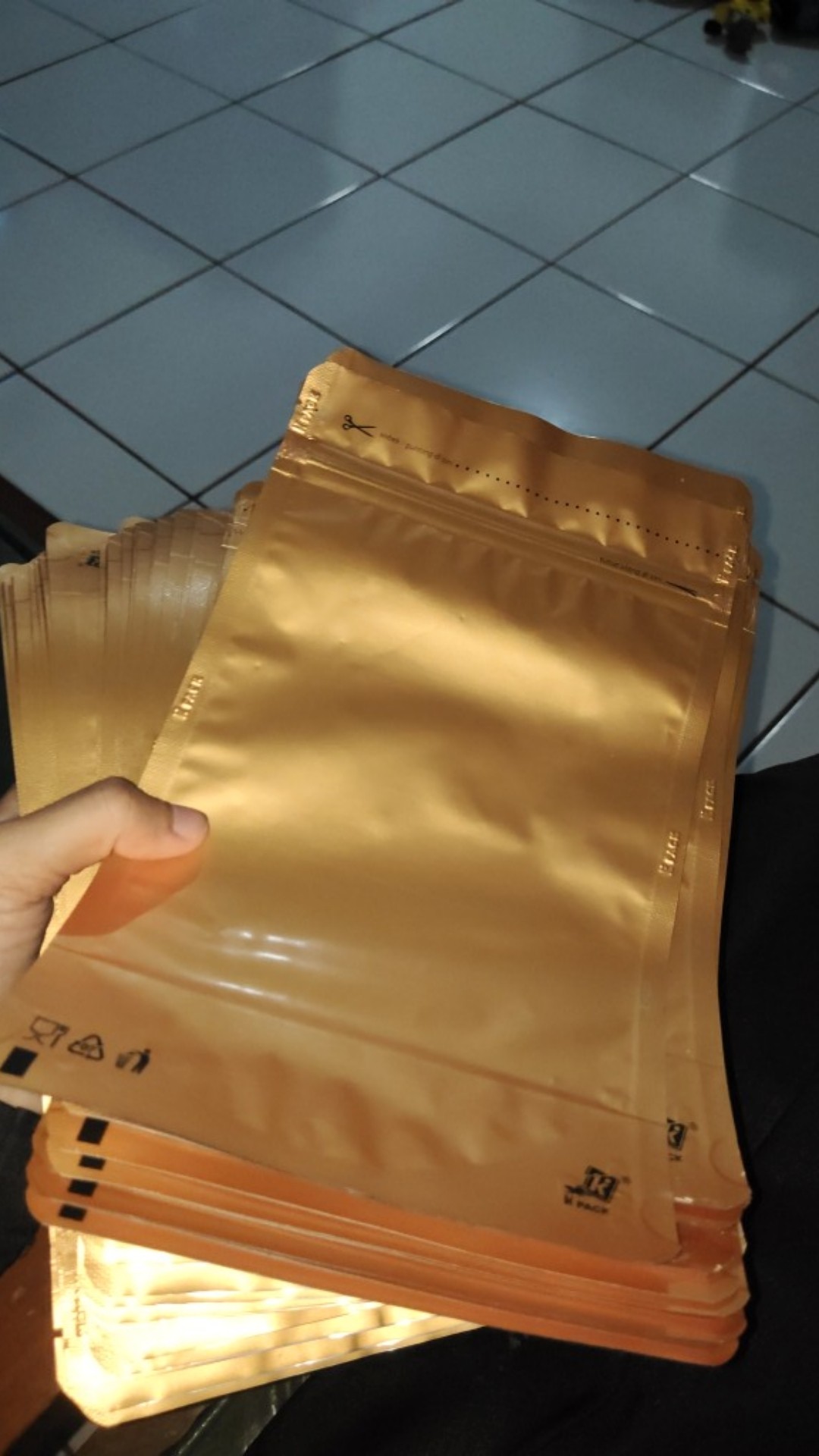 Standing Pouch Alumunium Foil 14 X 23 Merah Gold Hitam Silver Hijau Putih White 500z