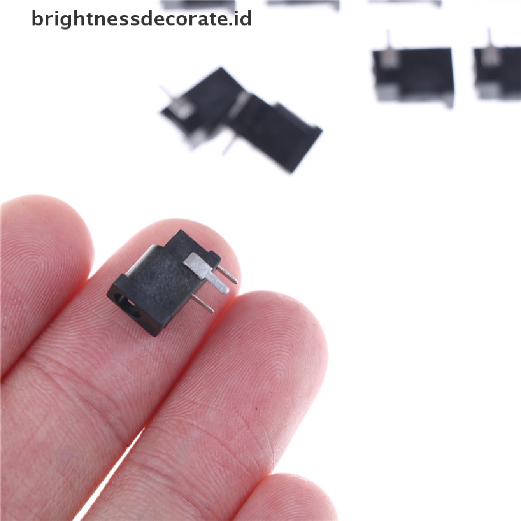 [birth] 10 Pcs Black 3 Pin 3.5mm x 1.3mm DC Power Jack Socket PCB Mount  [ID]