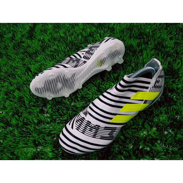 Soccer Adidas Nemeziz 17+ 360 Agility FG - White Black Volt