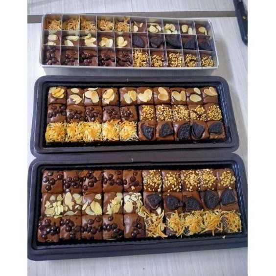 Cetakan Kue Brownies Persegi Panjang / Loyang Sekat Brownis / Cetakan Brownis Sekat