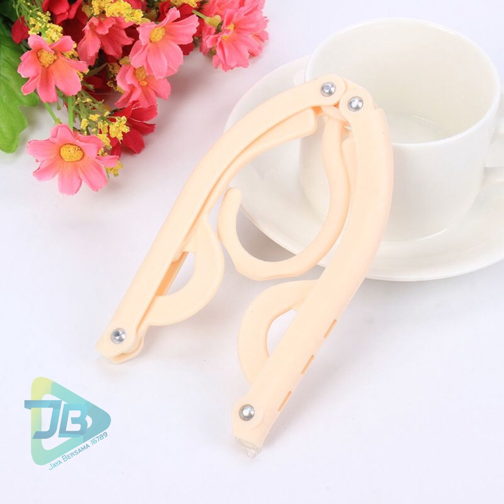 RT72 GANTUNGAN HANGER BAJU LIPAT PORTABLE travel plastik JB5460