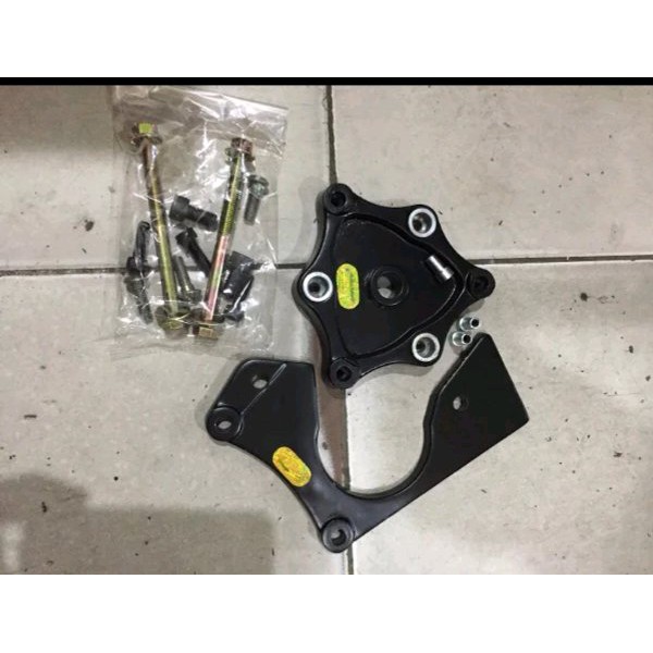 Adaptor Cakram Belakang Yamaha Aerox 155