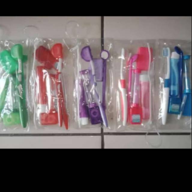 Orthokit/ Orthodontic kit / Sikat gigi behel lengkap