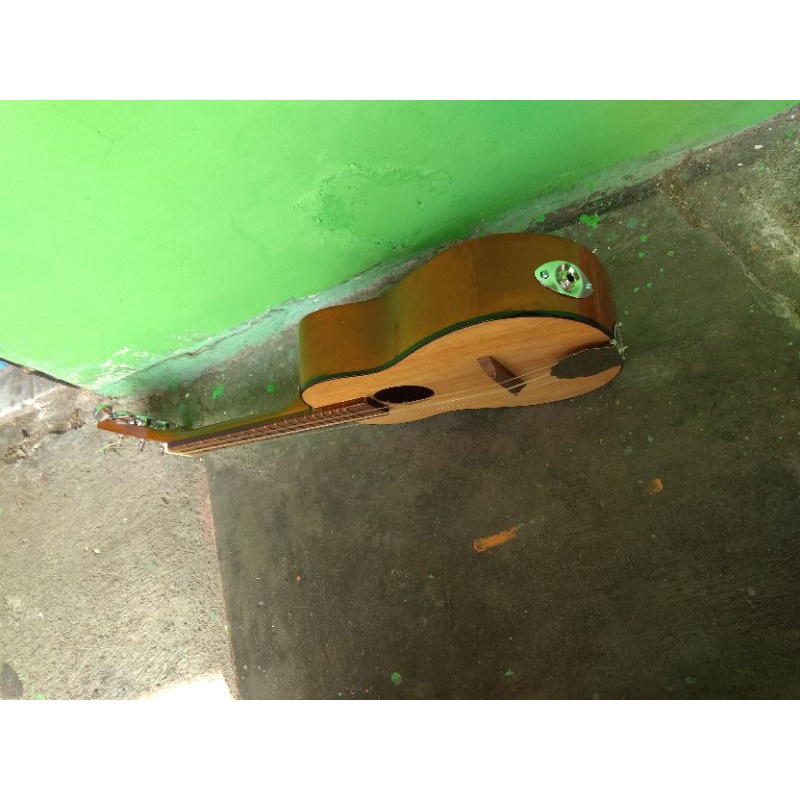 Cuk Gitar Kentrung Keroncong Senar 3 body kayu