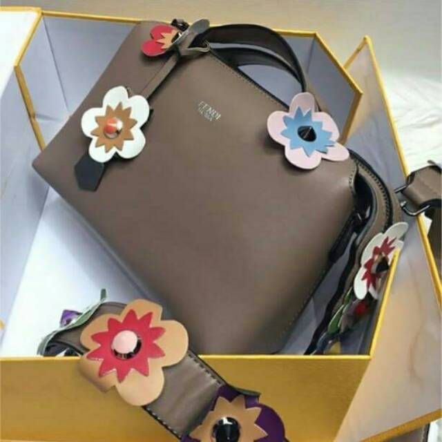 fendi btw flower