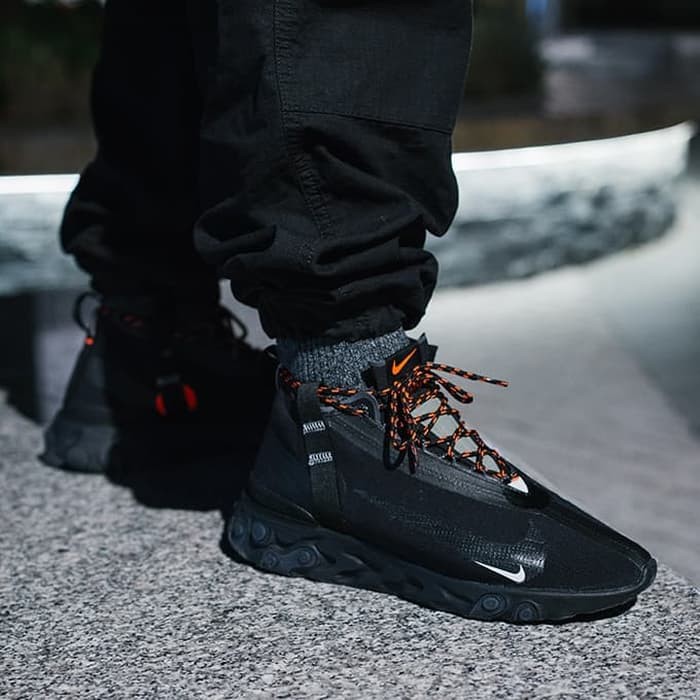 nike react wr ispa black