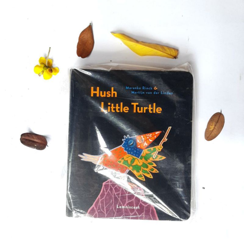 

HUSH LITTLE TURTLE - BUKU CERITA ANAK - DONGENG - FABEL - PENGALIH PERHATIAN ANAK DARI GADGET