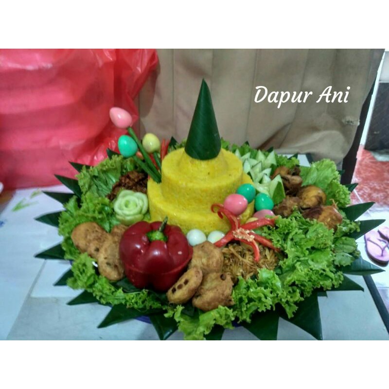 

Tumpeng