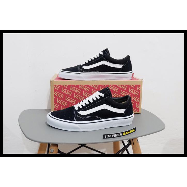 sepatu vans classic