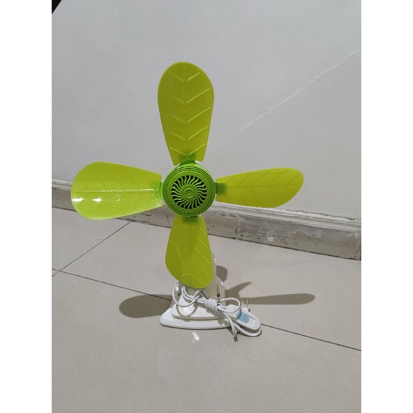 Kipas Angin jepit 4baling 22w /meja/jepit/dinding/Mini fan jepit 22w