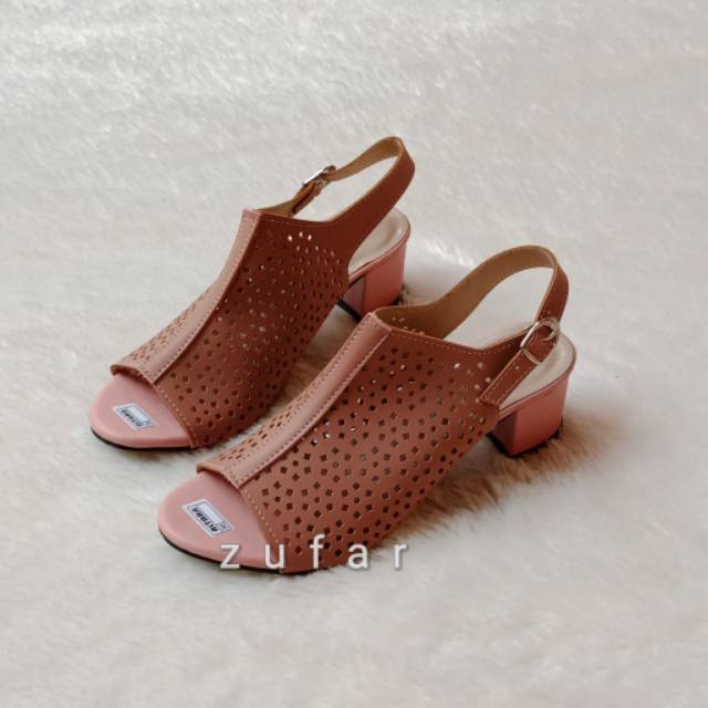 Alifa Chunky Heels (LSR-01)