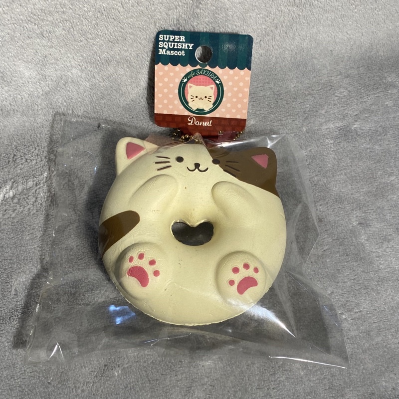 

[PRELOVED] CAFE SAKURA CAT DONUT (BNIP)