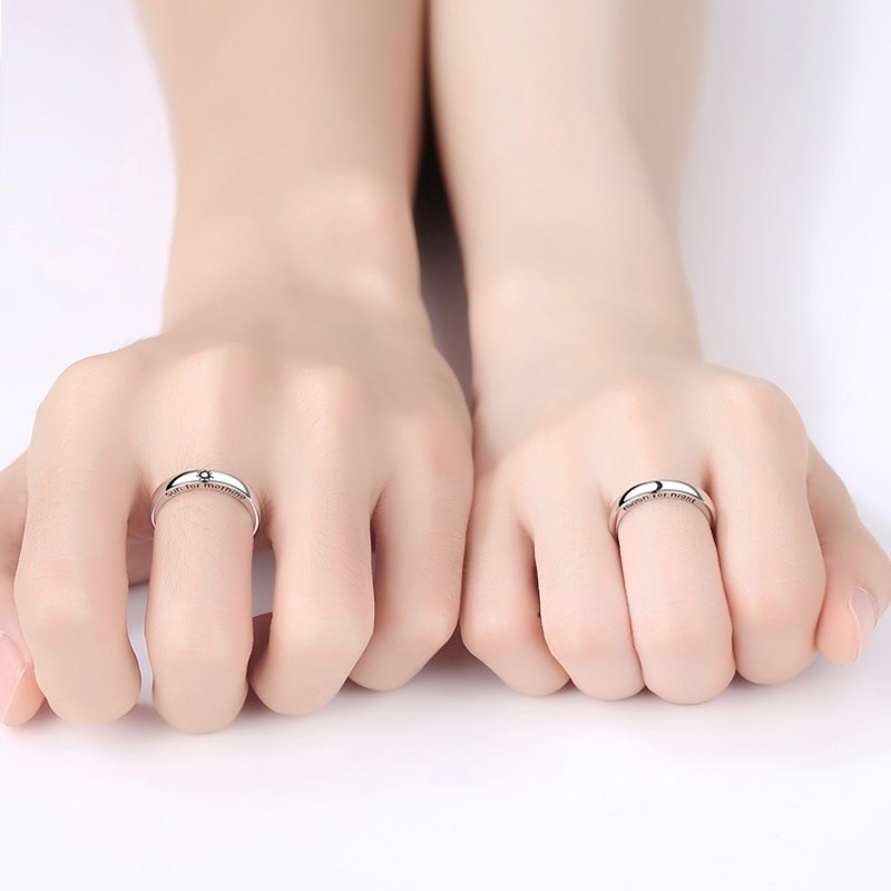 2pcs / Set Cincin Model Terbuka Bahan Alloy Desain Matahari / Bulan Warna Silver Gaya Elegan Untuk Pasangan