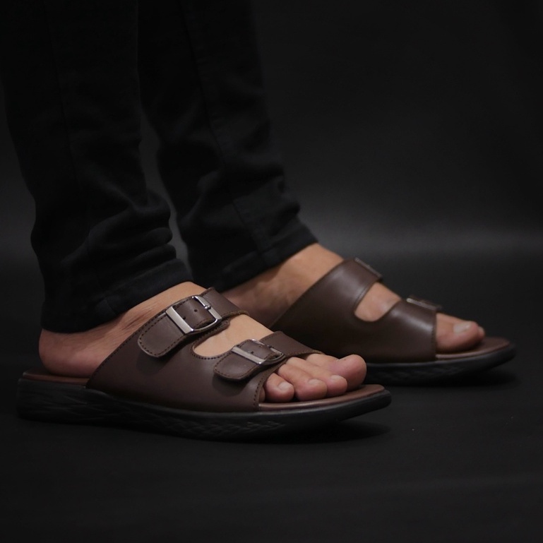 MOZZA BROWN (KULIT ASLI) |ManNeedMe x GREATA| Sandal Pria Casual Sendal Slip On Kulit ORIGINAL