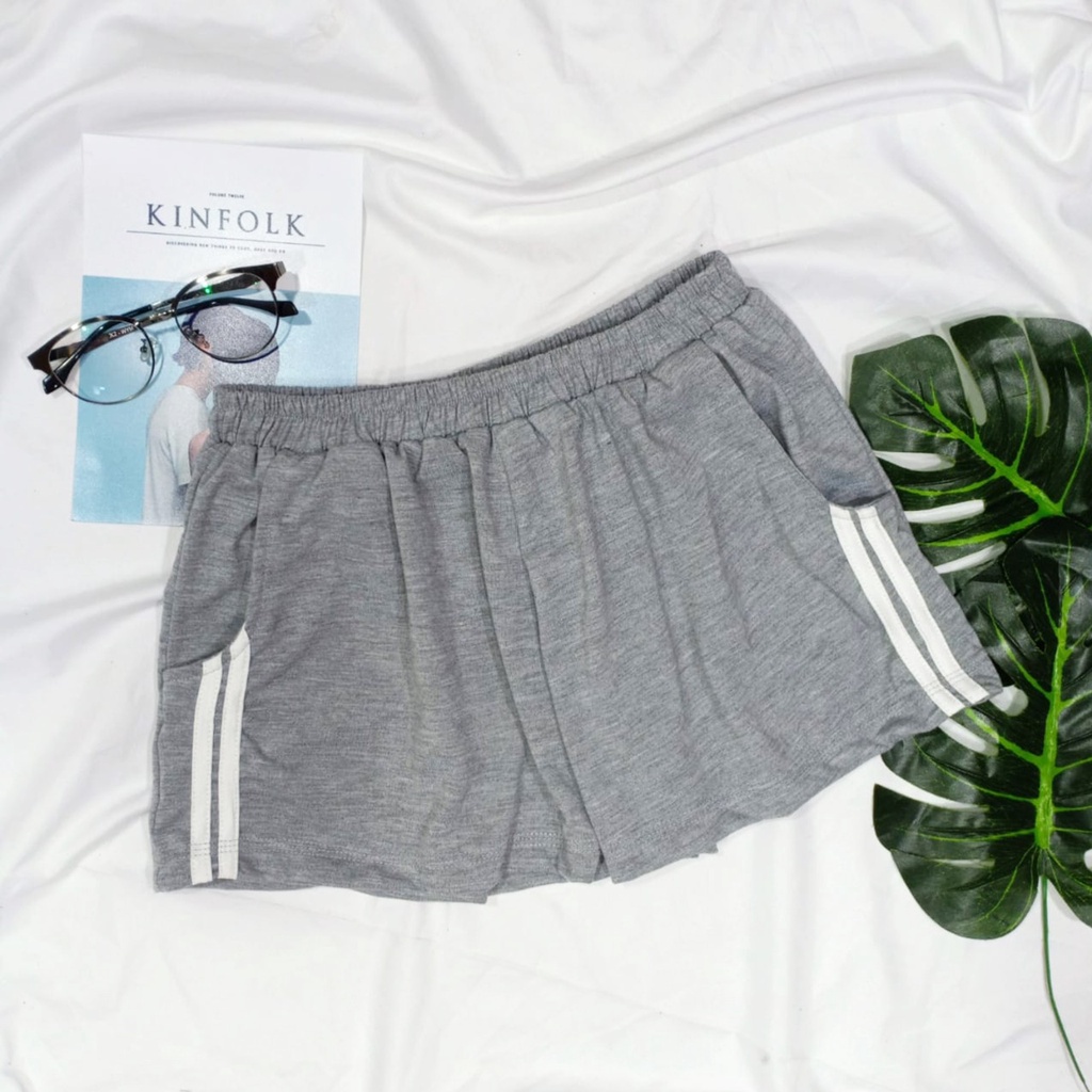 CELANA PENDEK BASIC WANITA BAHAN 24S / TERMURAH / ADEM DAM LEMBUT