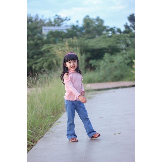 Fiola Blouse Turtle Neck 1-4thn/pakaian anak perempuan kaos turtleneck anak perempuan