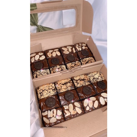 

BROWNIES 20x10