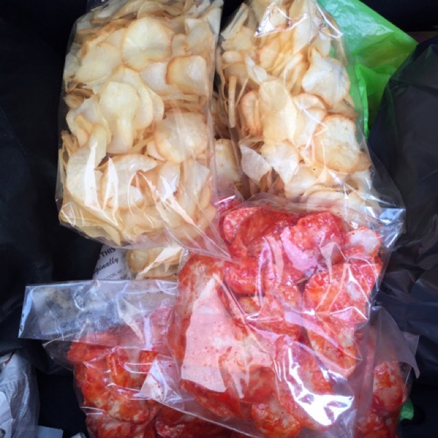 

Keripik singkong pedas / gurih