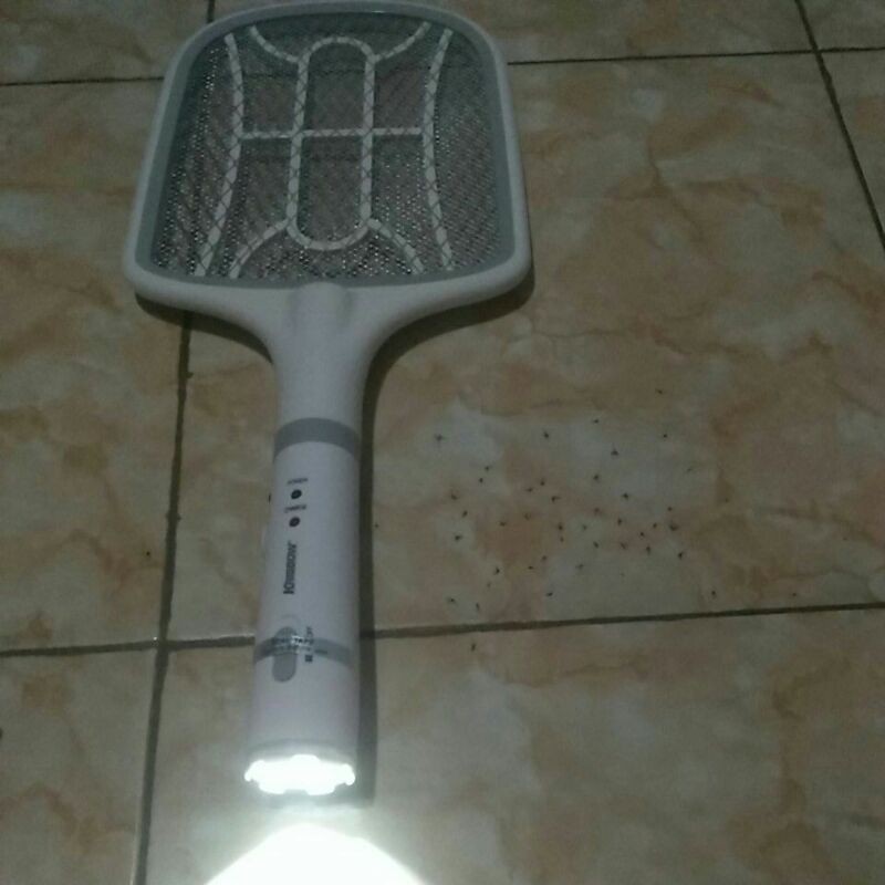 raket nyamuk krisbow rechargreable + senter / raket nyamuk cas krisbow