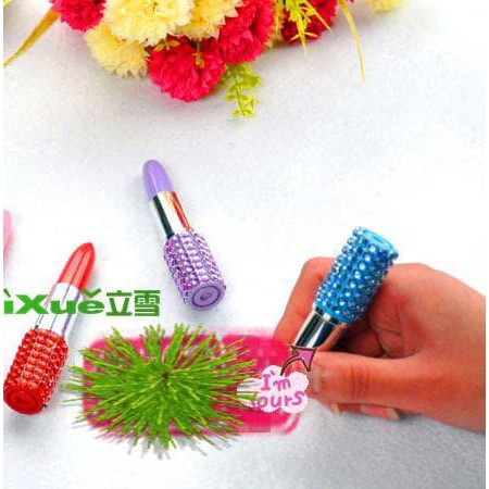 

PULPEN BERBENTUK LIPSTIK DENGAN HIASAN KRISTAL PLASTIK TERBARU