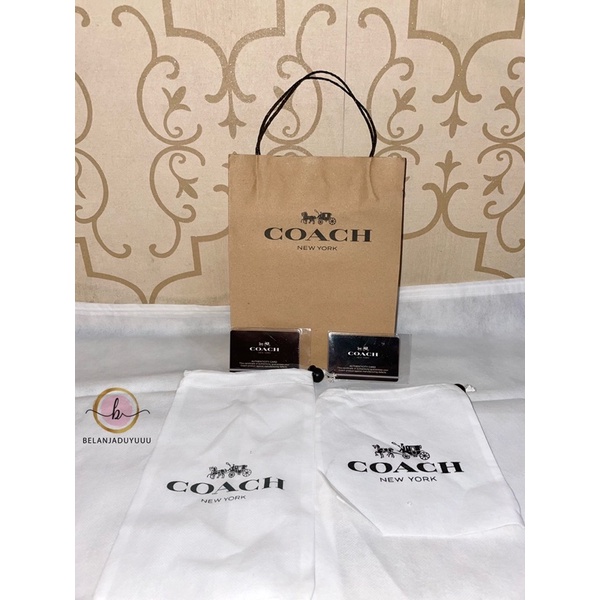 Paper Bag Coach Coklat Size Small Muat untuk Ukuran dompet Atau jam Tangan Paper Bag Ulang Tahun