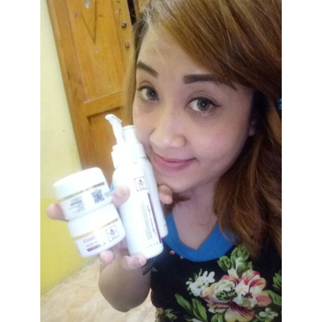 Sepaket RK Glow premiun, RK Glow acne,Red Jelly dan RK Clinik Kosmetik asli 100 % halal