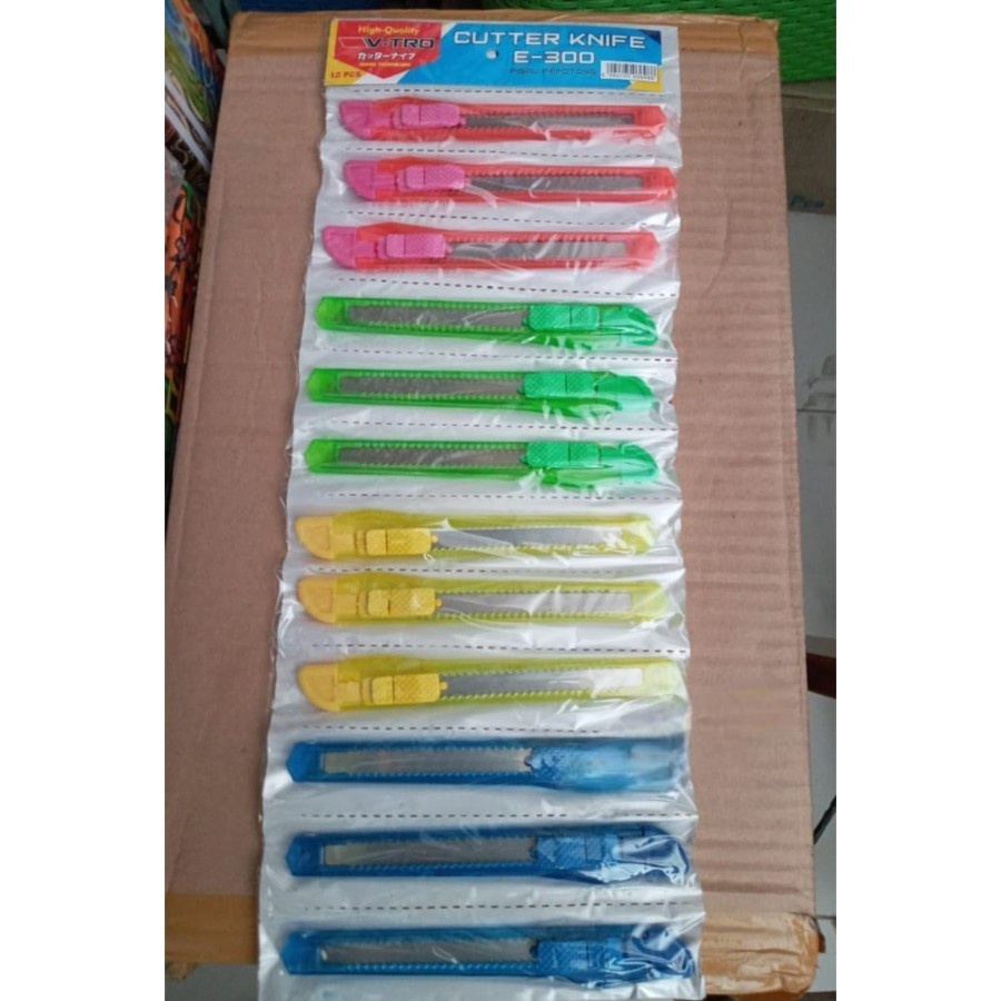 

Cutter Kecil Murah pcs/Cutter Bening Kecil Renceng/Mata Pisau Kater