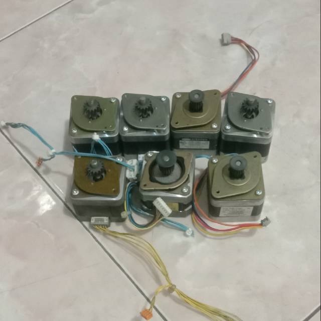 borongan stepping motor nema 17 bekas fotocopy 7 pcs 6wire