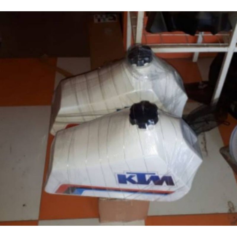 Tangki KTM jadul bahan plat