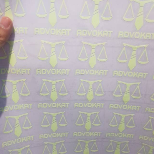 Stiker Advokat