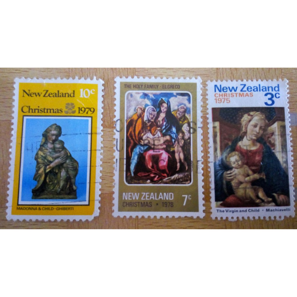 

3 Perangko New Zealand Christmas 1975-1979