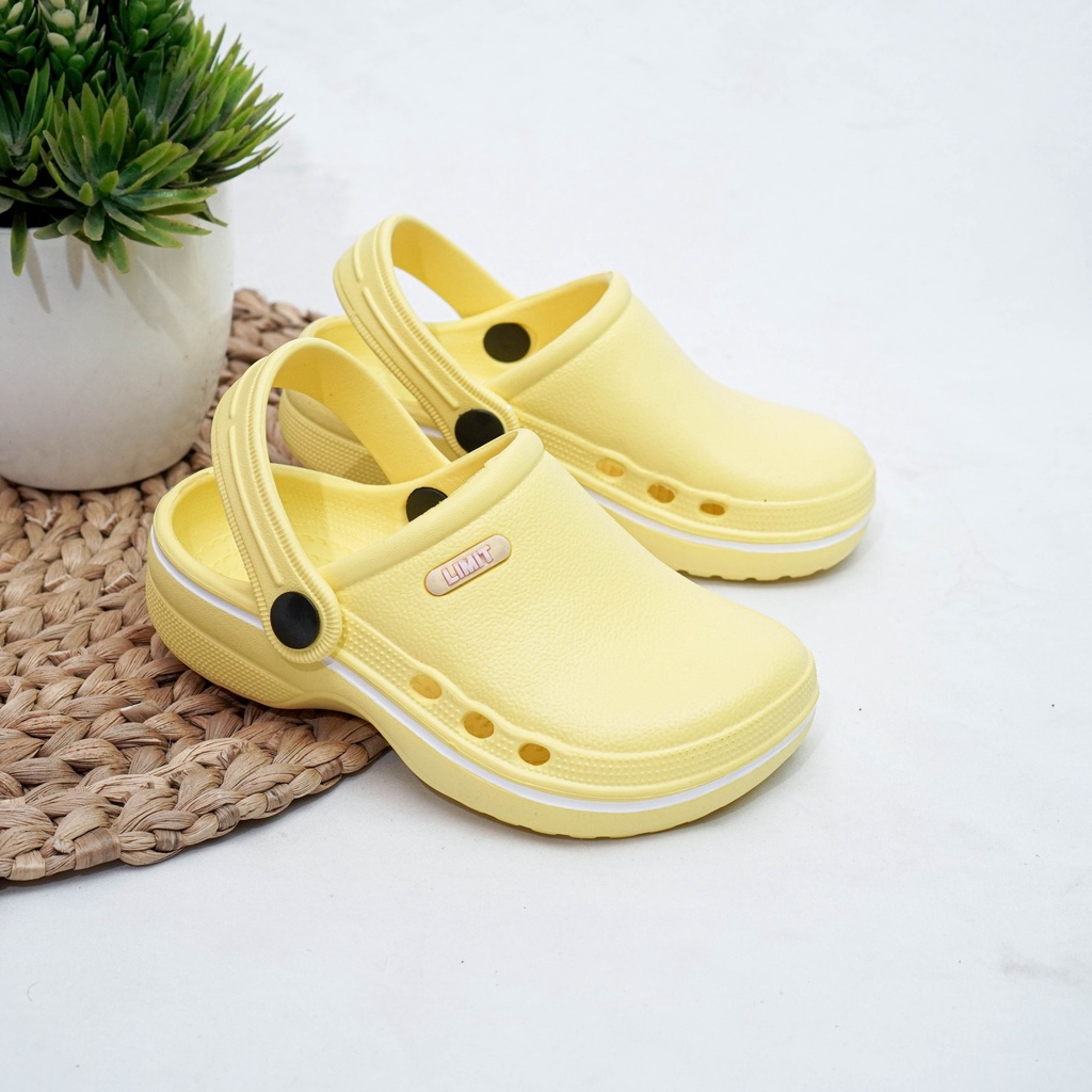 Sandal Slop Anak Baim Cowok Cewek Ringan Sendal Anak Baim Slip On Unisex Sandal Anak Perempuan Model Bakpao